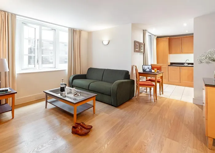 Marlin Apartments London City - Queen StreetAirport Hotel